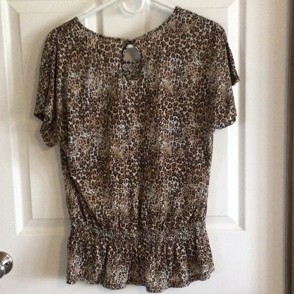 Animal Print Top - Picture 5 of 7
